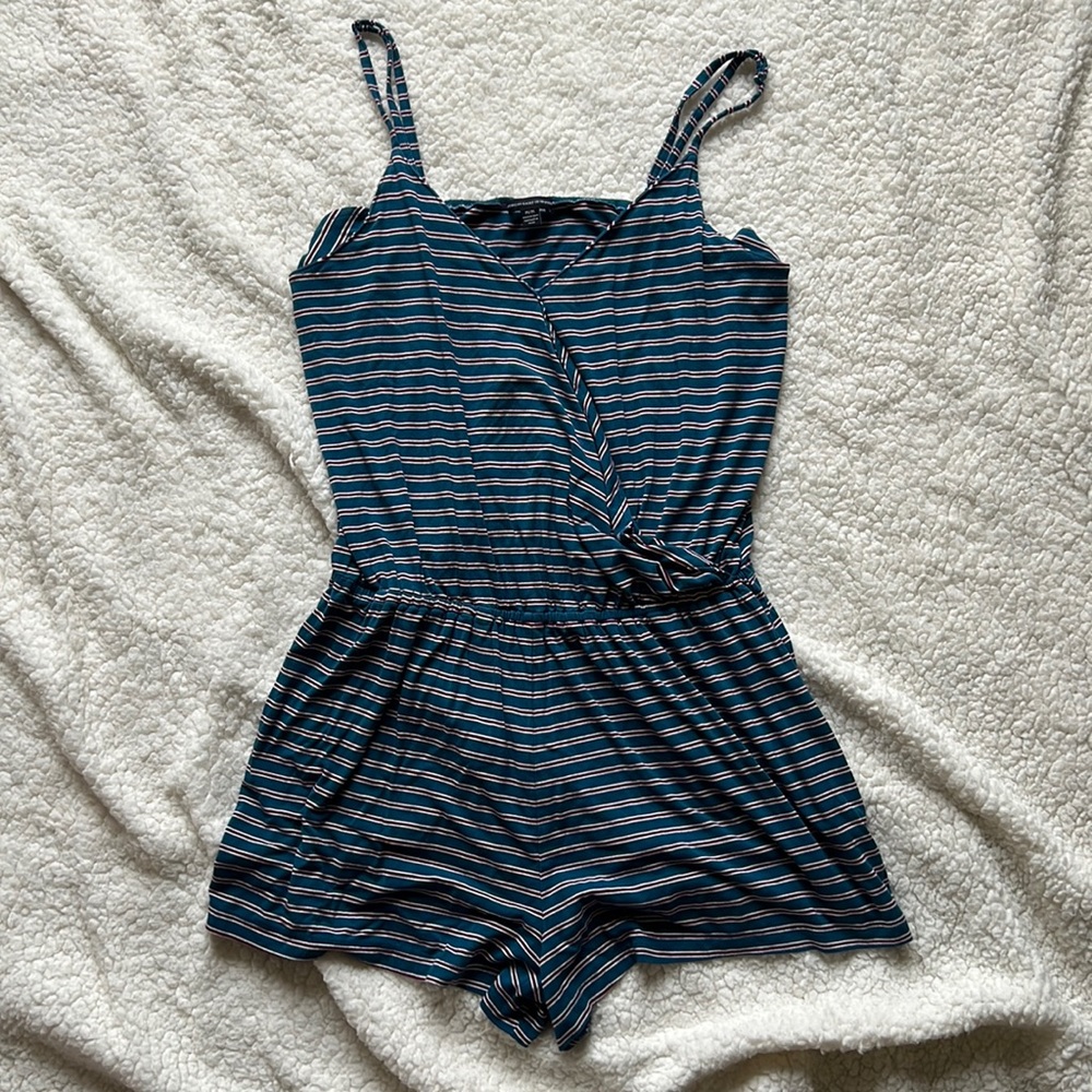🦋3/$20 American Eagle Stripped Red, White, Blue Romper w/ Adjustable Straps
